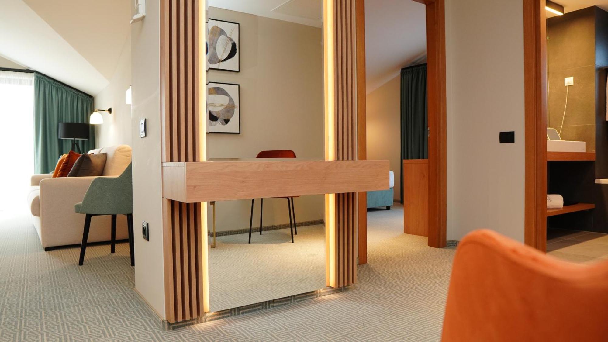 Hotel Sorin Mihai Cristian  Bagian luar foto